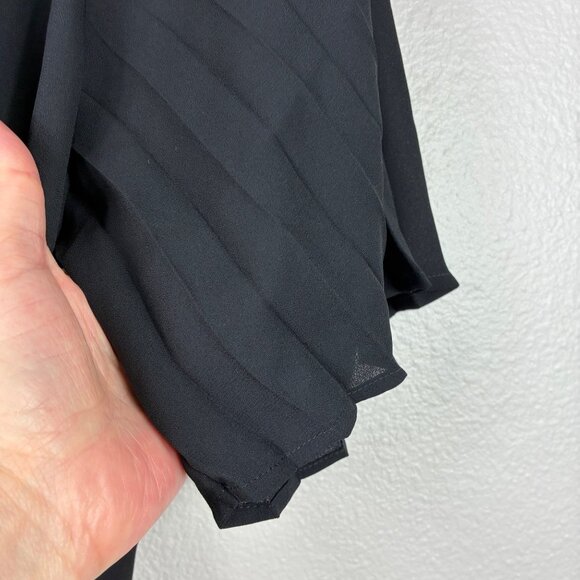 NEW Express Lace Collar Pleat Sleeve Black Blouse Size M Gothic Dreamcore - Picture 2 of 8